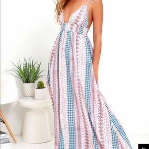 Lulus brand maxi dress size small. NWT